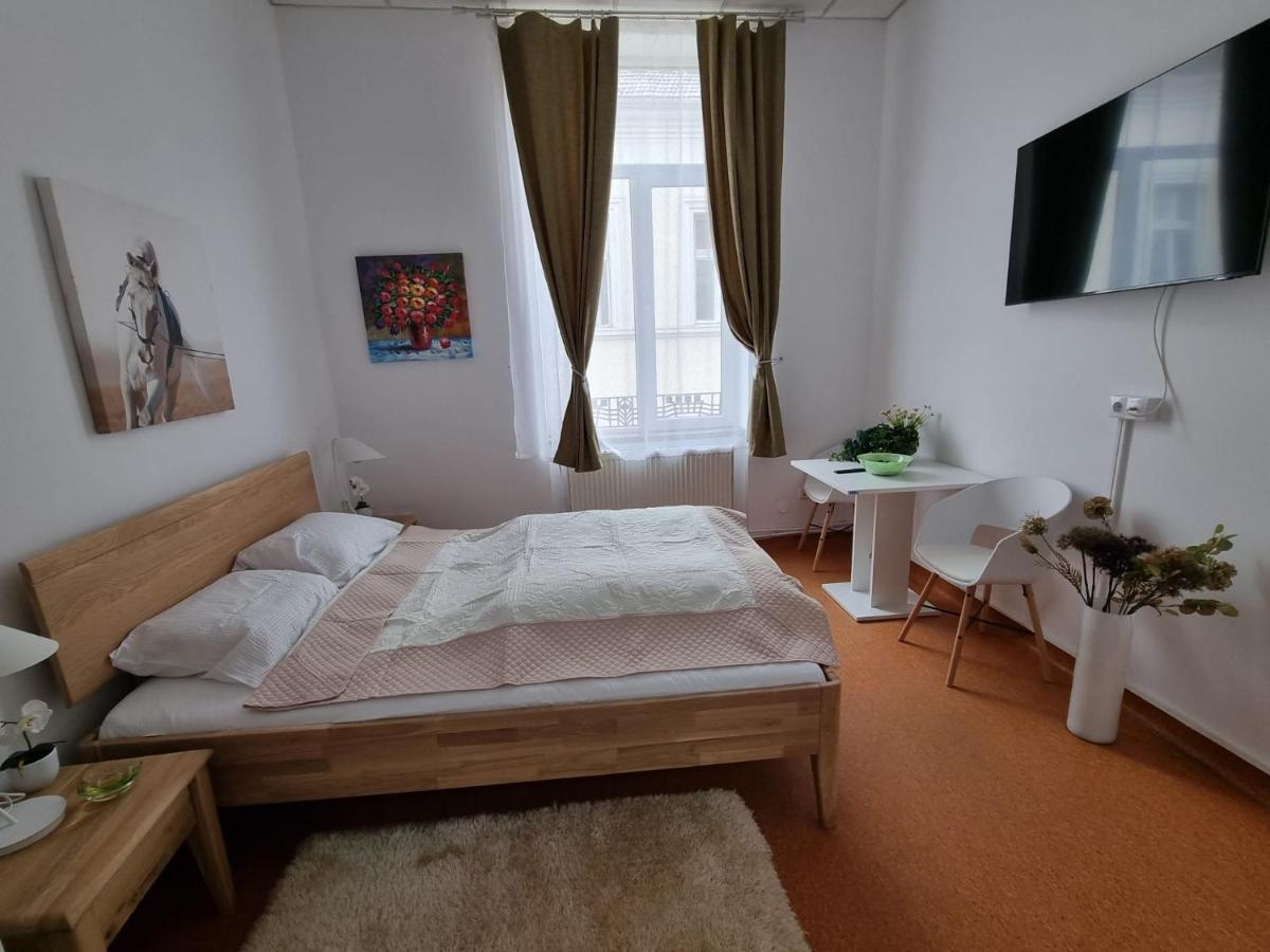Central Park Apartments Cluj-Napoca Ngoại thất bức ảnh